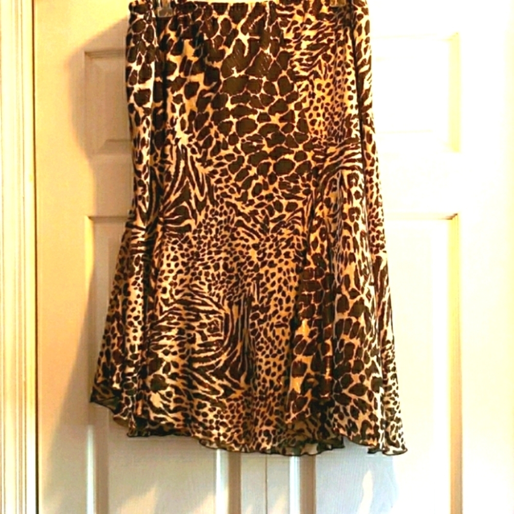 Animal print skirt.